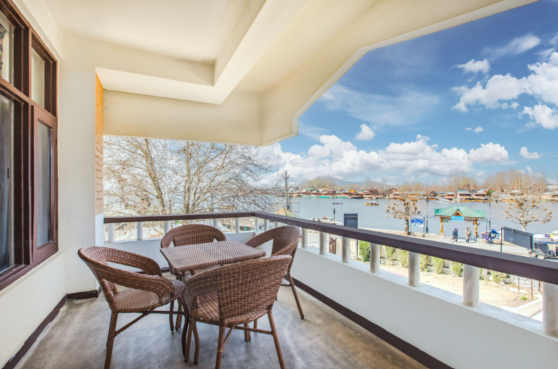 Hotel Nehrus Dal Lake View